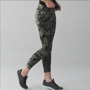 Cute camouflage patterned leggings